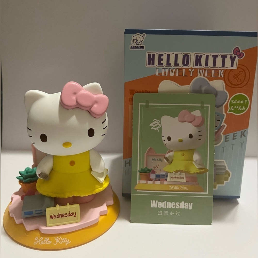 Hello Kitty Lovely Week Blind Box Figure-Wednesday